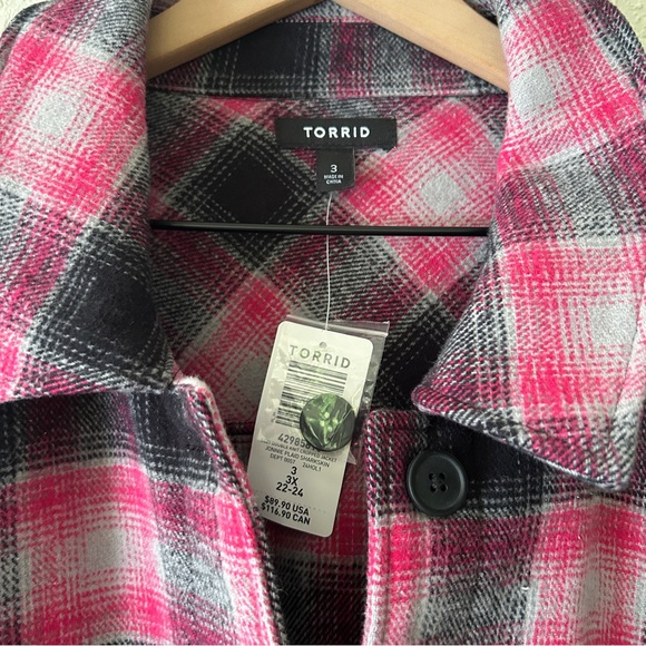 🌷Torrid Pink & Black Plaid Button-Up Shacket – Size 3X (24) - Picture 3 of 7